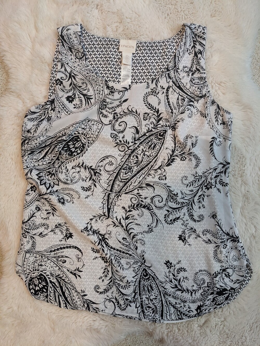 Chico's Size 0 Reversible Sleeveless Tank Top Black White Paisley Print